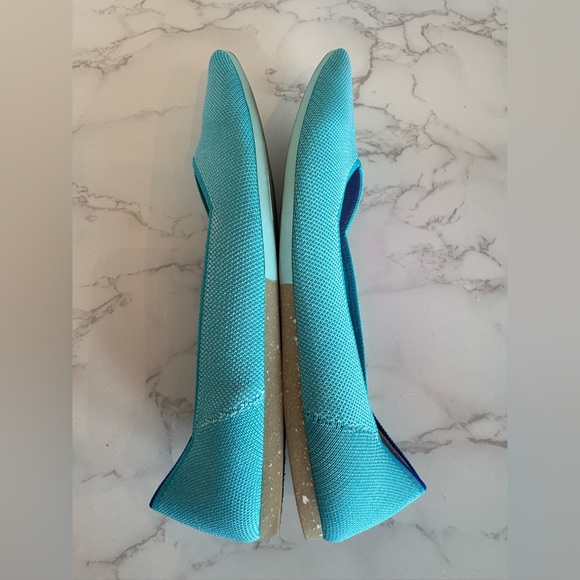 Rothy’s The Point in vibrant blue - Size 10 - Picture 3 of 7